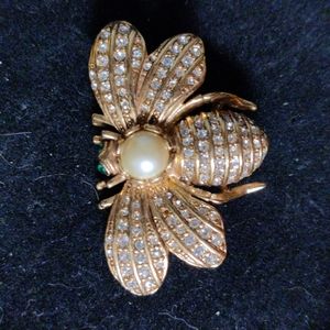 Joan Rivers RARE XL golden bee brooch pin